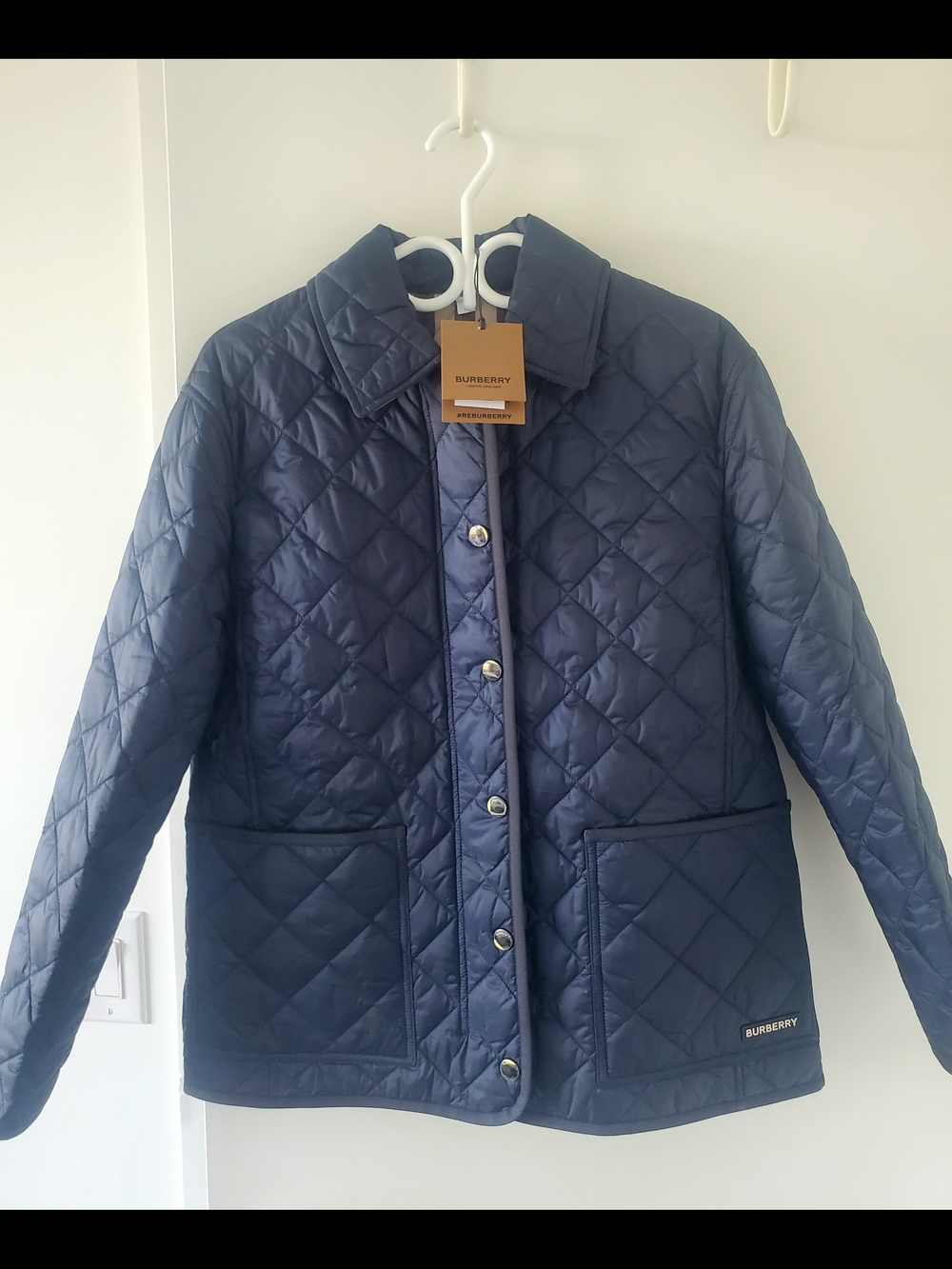 BURBERRY Navy Quilted Jacket - Classic Check Lining